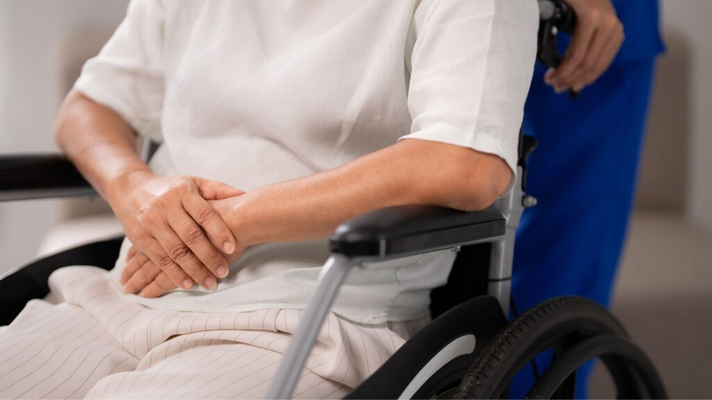 堺市で介護が必要な親の入居先を探す方へ！安心できる老人ホーム・介護施設の見学ガイド